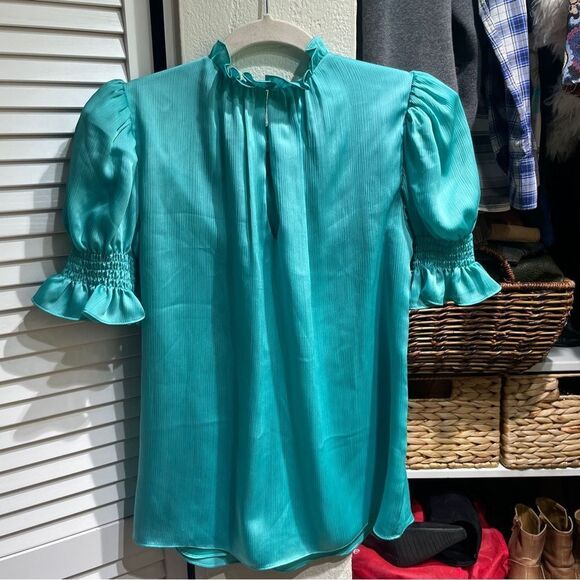 NWOT Trina Turk Blouse - Picture 2 of 4